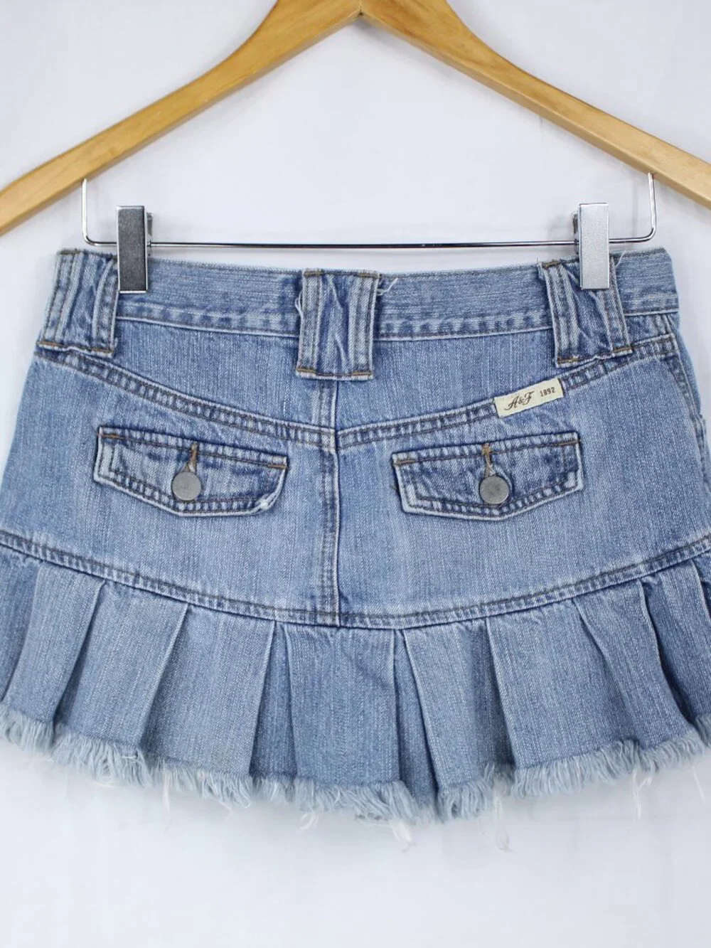 ABERCROMBIE & FITCH MICRO PLEATED MINI BLUE DENIM SKIRT VINTAGE Y2K 1990'S SZ 0
